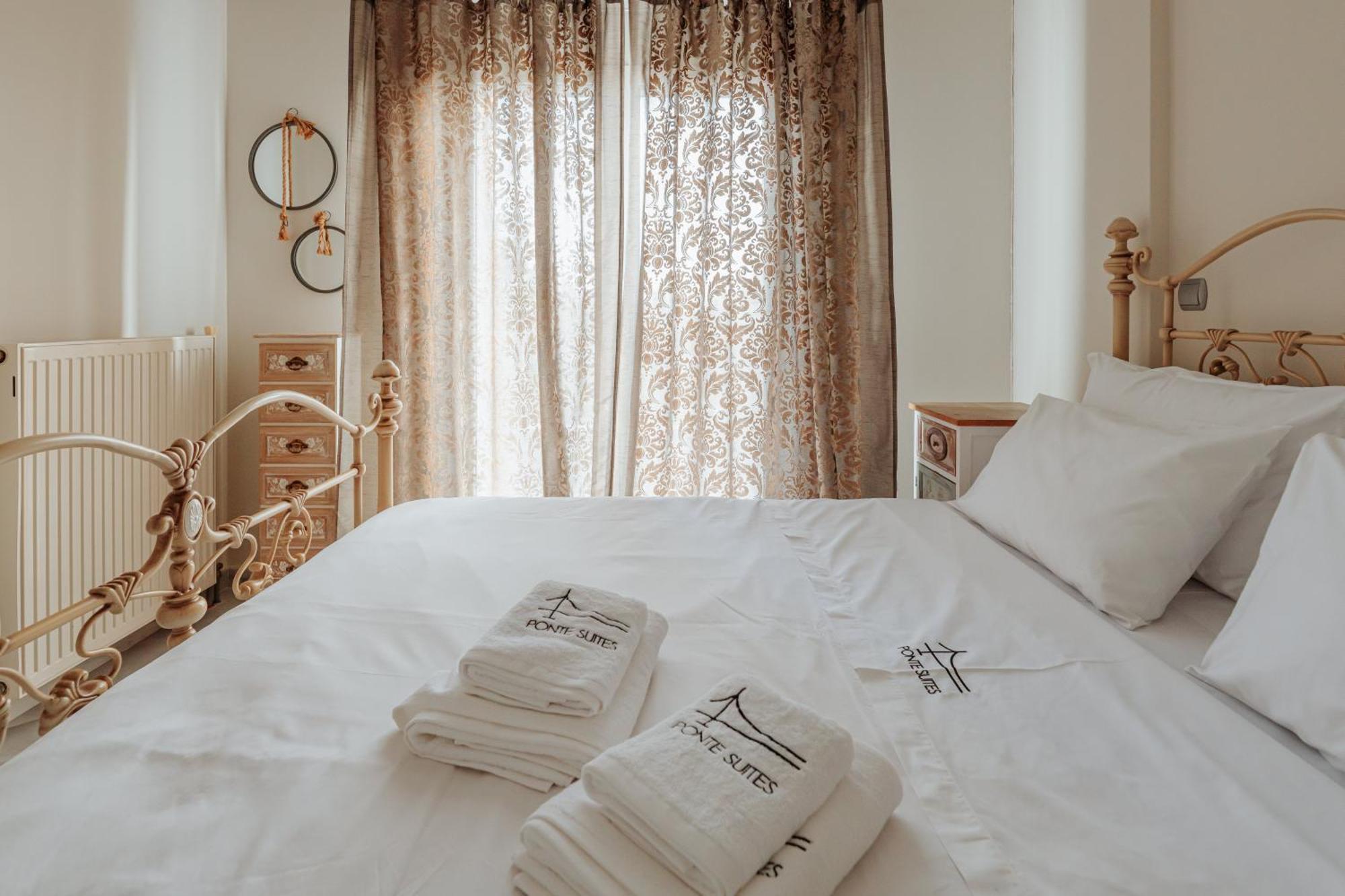 Andírrion Ponte Suites מראה חיצוני תמונה